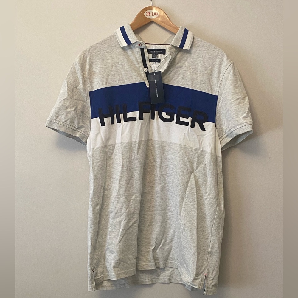 Tommy Hilfiger Shortsleeved Polo Shirt NWT Sz M embroidery on Letters